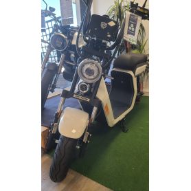 Scooter électrique publicitaire - Self scooter personnalisé